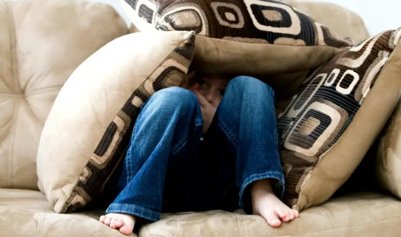 افسردگی در کودکان و نوجوانان چیست؟ + تاثیرات و علائم