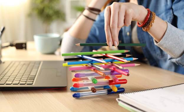 تاثیر بیش فعالی روی لکنت زبان + راه درمان