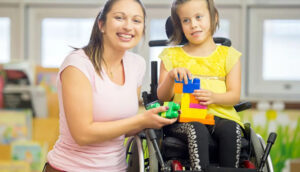 آیا فلج مغزی بر هوش کودکان تأثیر می‌گذارد؟